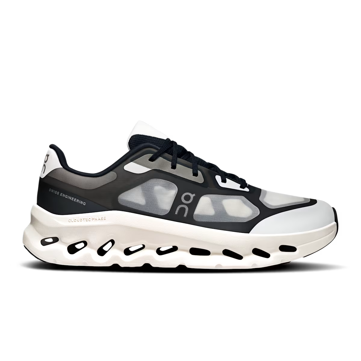Cloudtilt Remix Black / Ivory